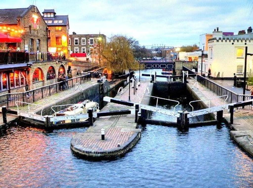 Spacious Comfy 2Br Flat London Eksteriør bilde