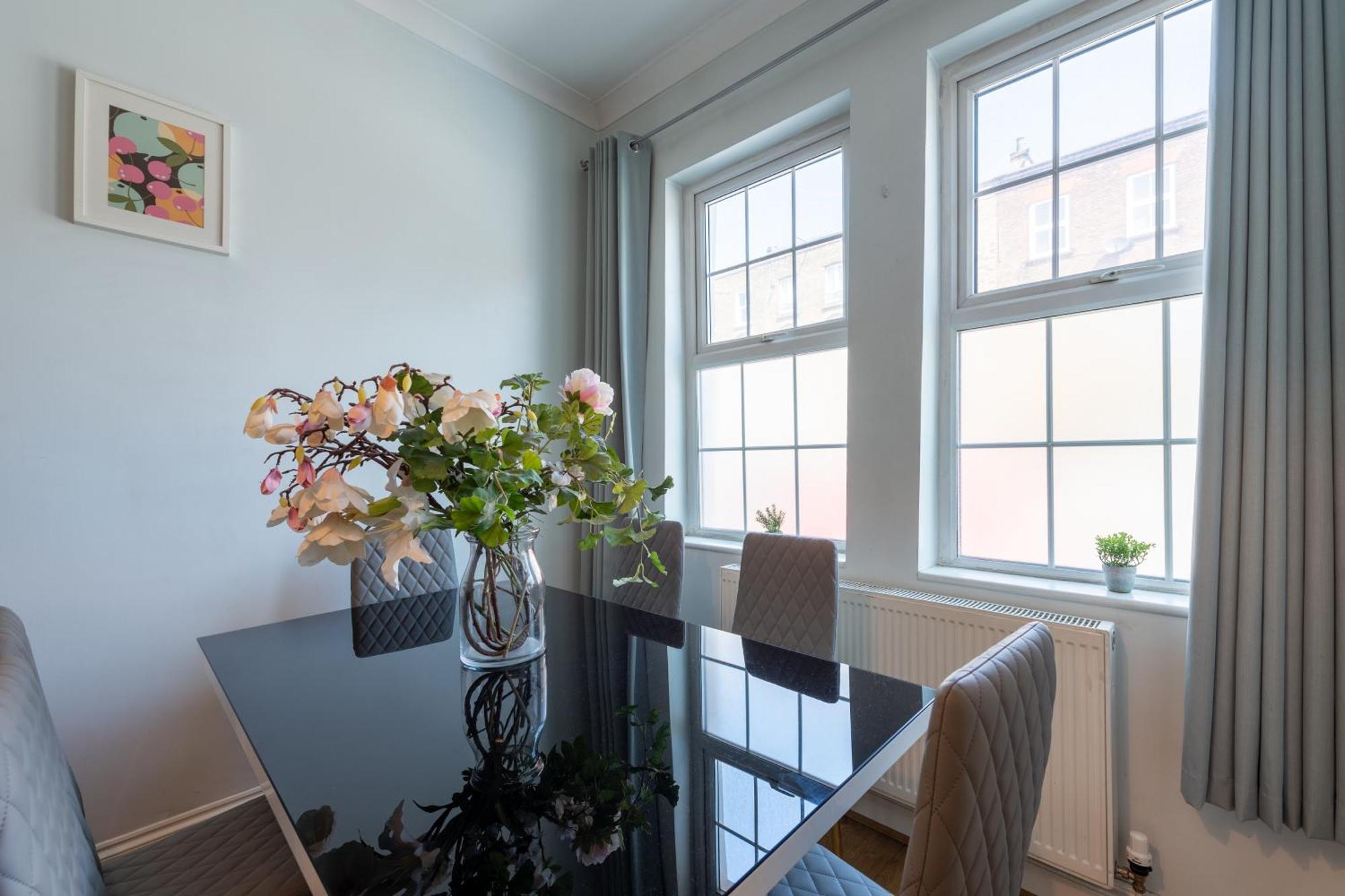 Spacious Comfy 2Br Flat London Eksteriør bilde